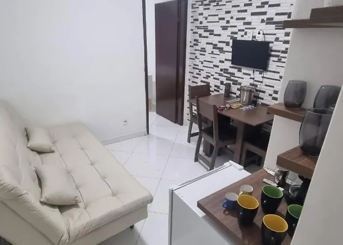 Quarto E Sala A Uma Quadra Da Praia Copacabana Posto 02 Rio de Janeiro